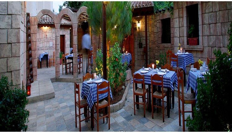 The Golden Bay Beach Hotel, Кипр